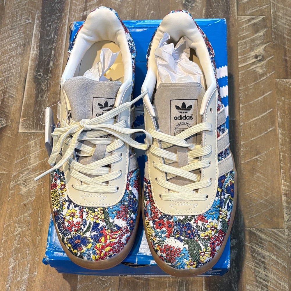 New in box! Adidas Gazelle Floral Print Sneakers - Multicolor. Size 9.5